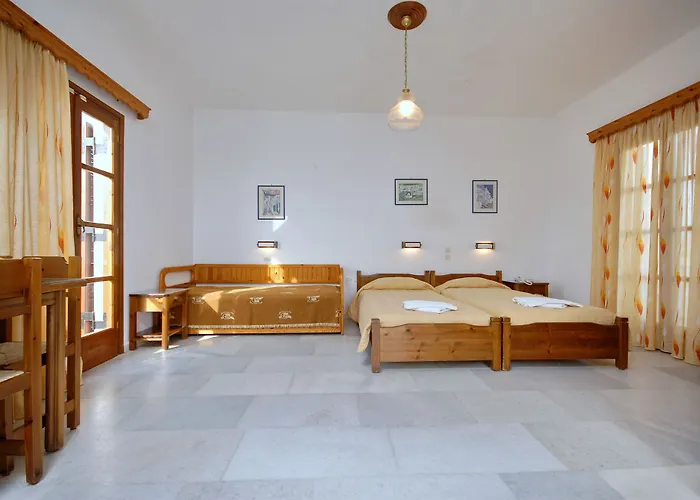 Birikos & 4* Agios Prokopios (Naxos)