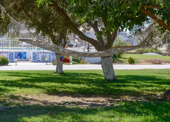 Birikos & Lejlighedshotel Agios Prokopios (Naxos)