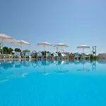 Aparthotel Birikos &