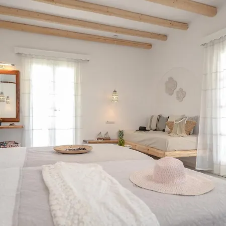 Birikos & Apartmanhotel 4*