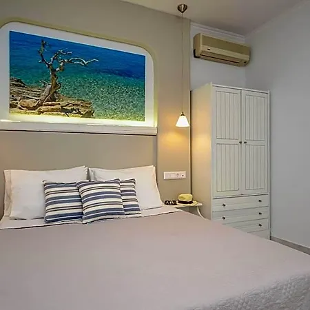 Apartmanhotel Birikos & 4*