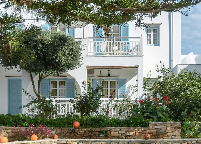 Birikos & Aparthotel