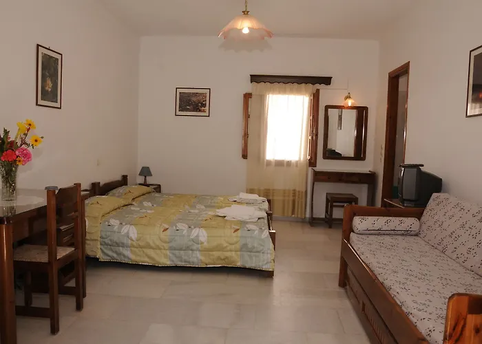 Aparthotel Birikos & Agios Prokopios (Naxos)