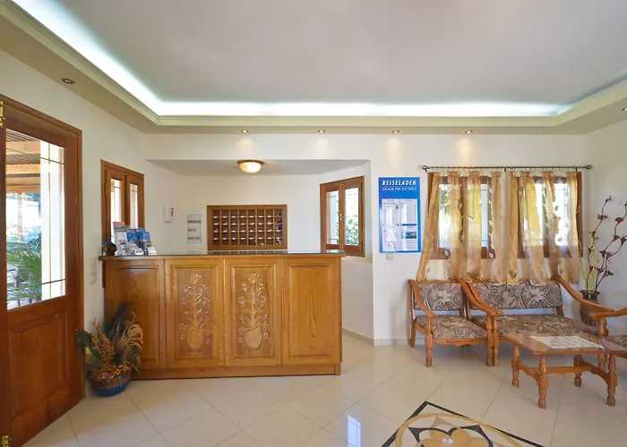 Birikos & Aparthotel